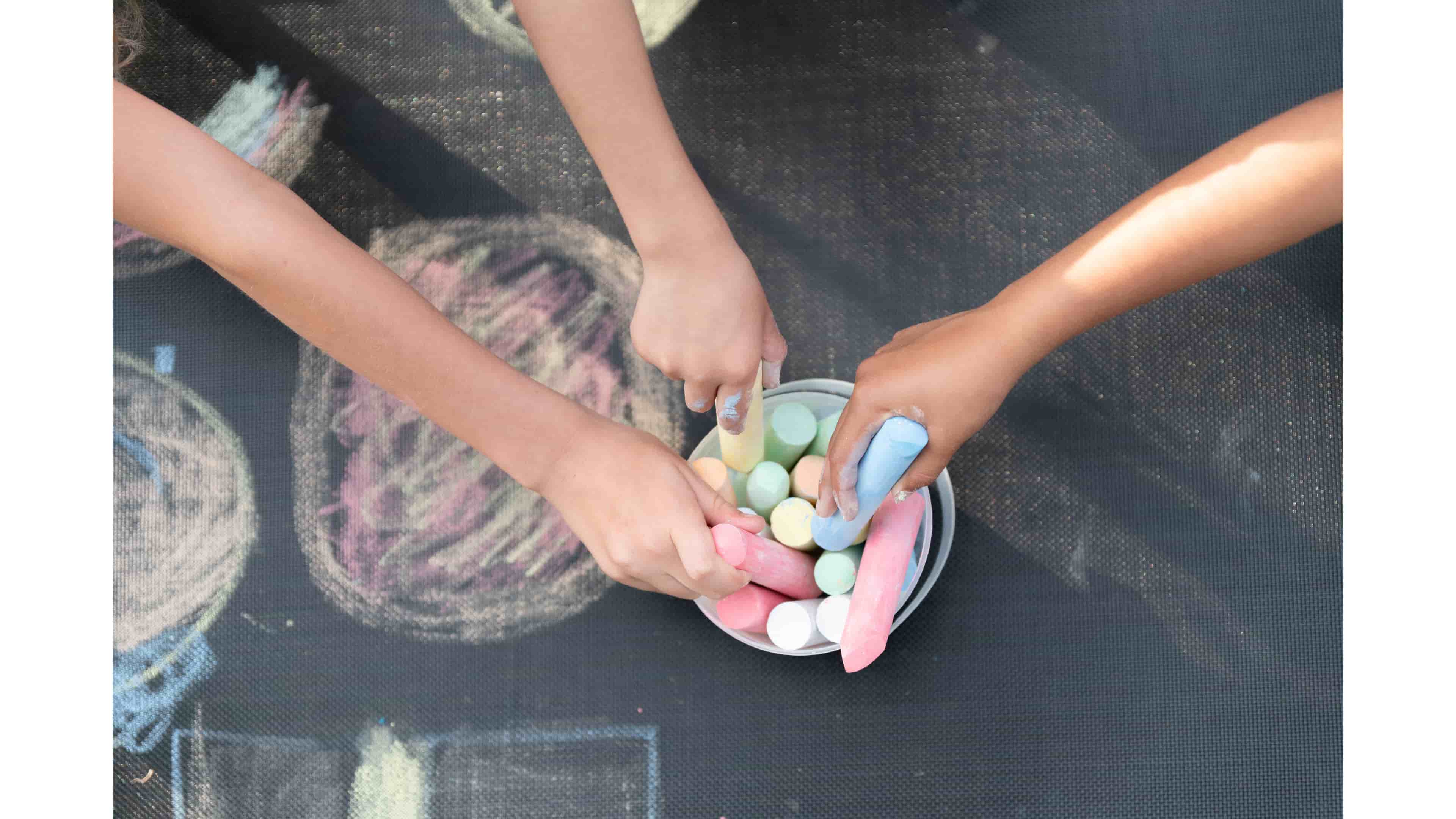 Can You Use Chalk on a Trampoline? (Best Examples)